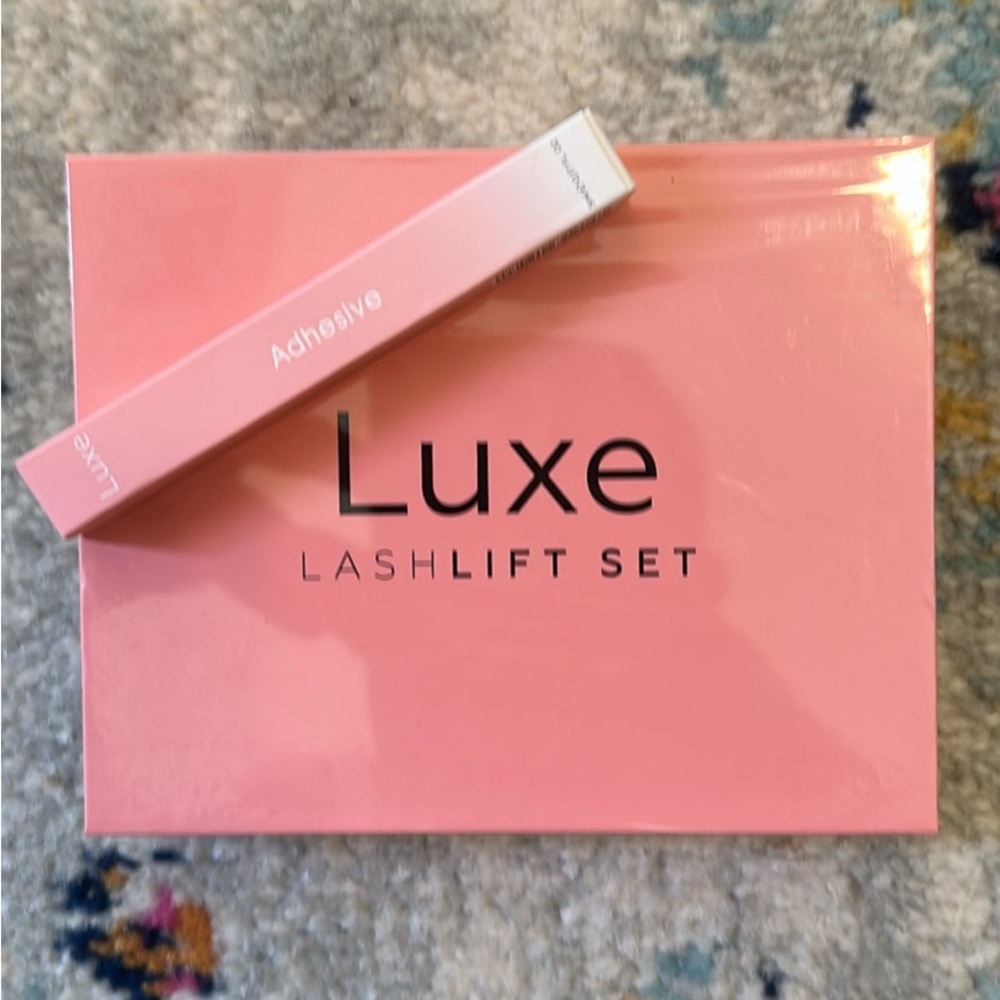 Luxe Pink Lash Lift Kit with Adhesive